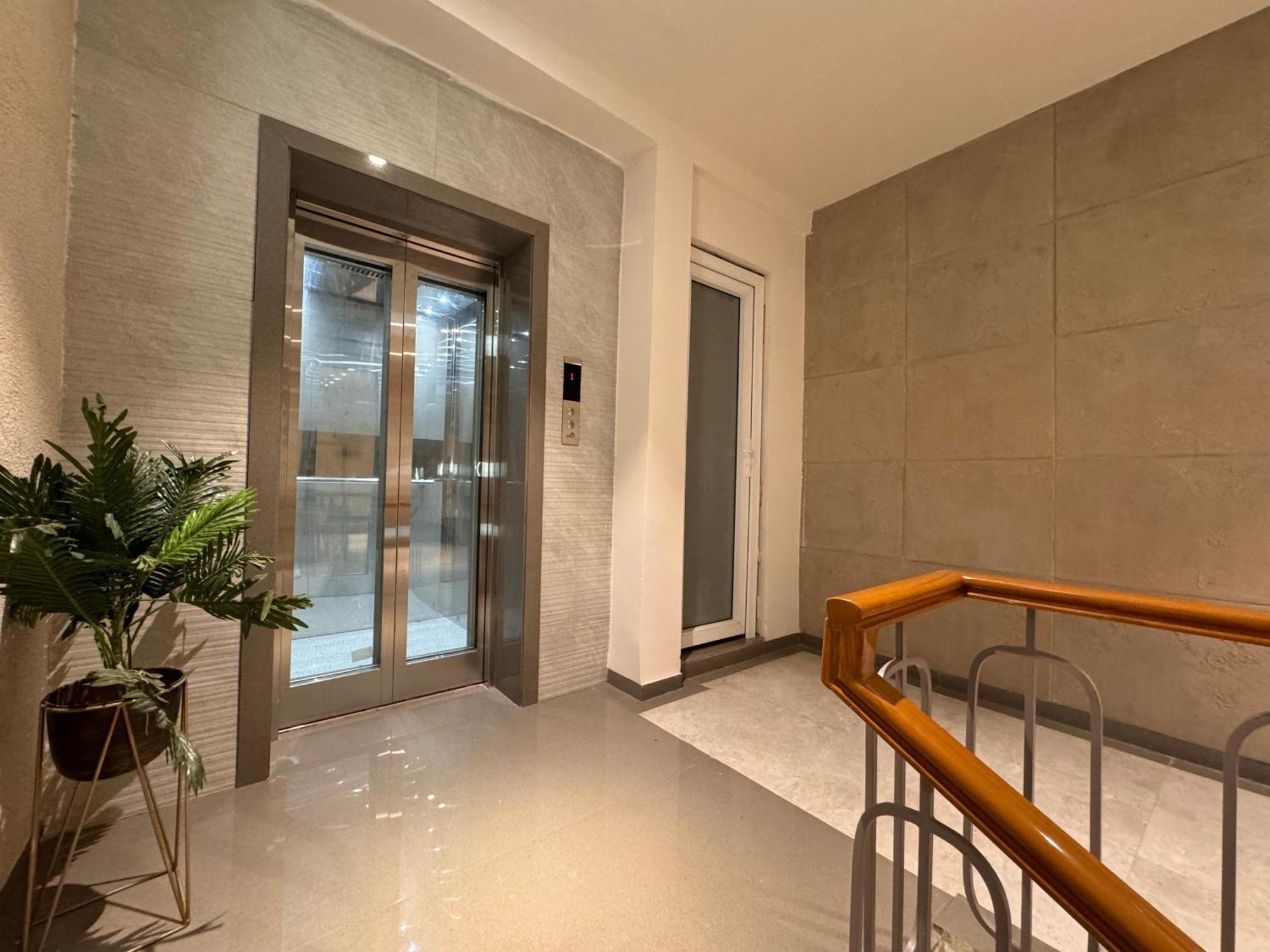 אויאיין Hotel Rudhav Palace מראה חיצוני תמונה